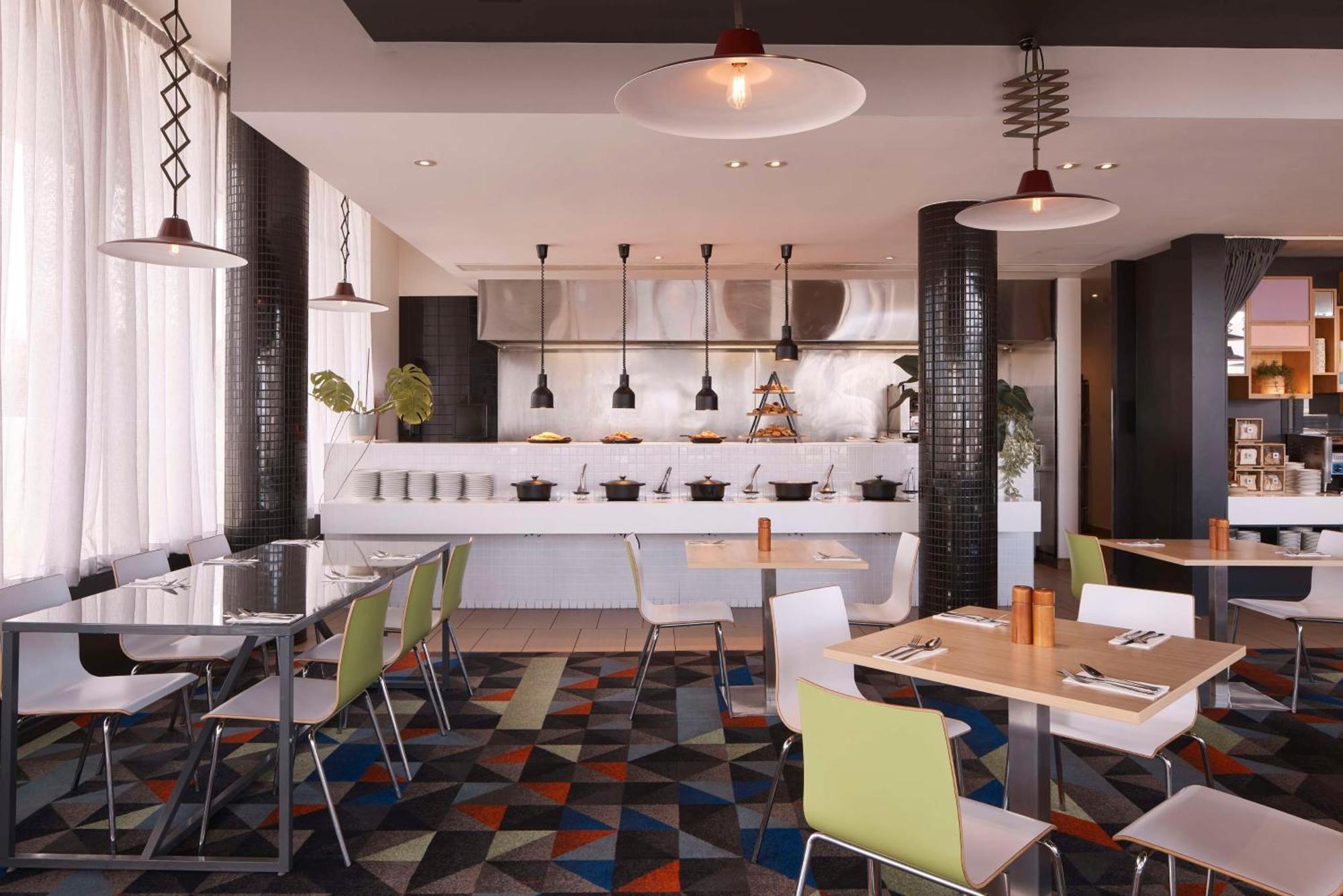 Atura Dandenong Hotel Doveton Buitenkant foto