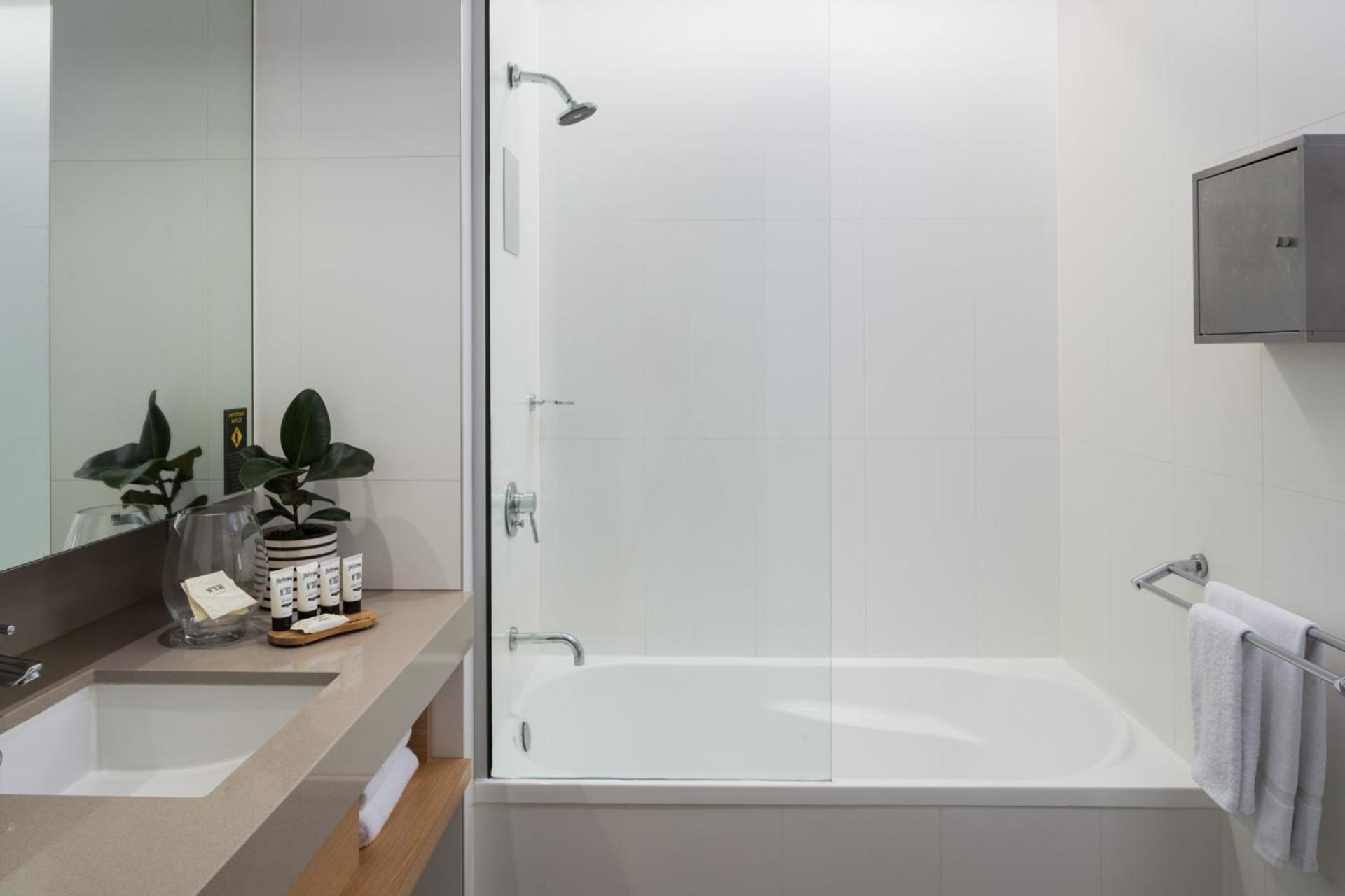 Atura Dandenong Hotel Doveton Buitenkant foto
