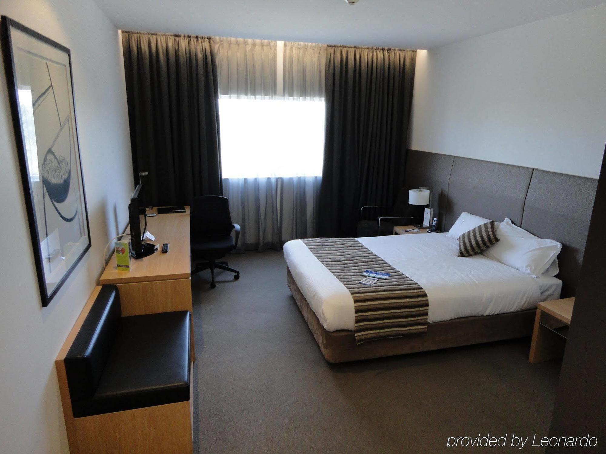 Atura Dandenong Hotel Doveton Buitenkant foto