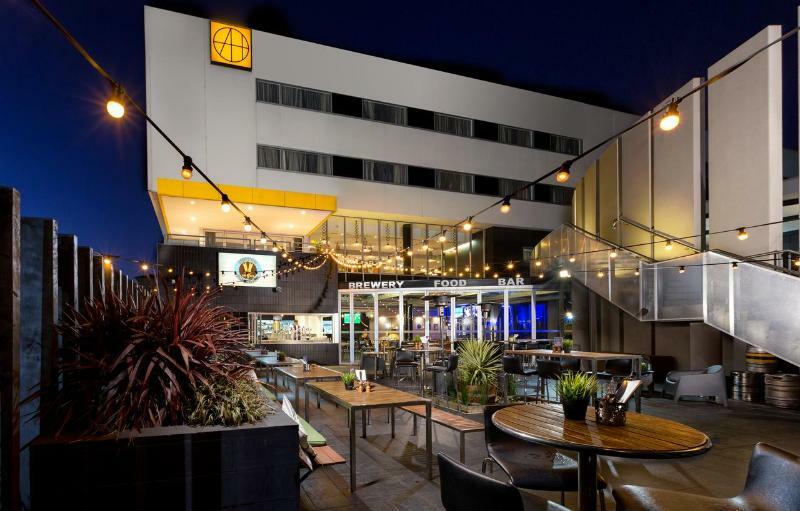 Atura Dandenong Hotel Doveton Buitenkant foto